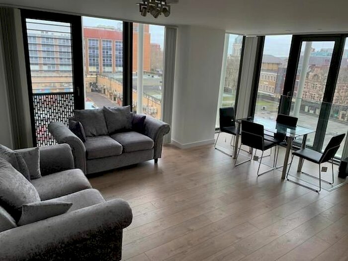 2 Bedroom Flat To Rent In Great Eastern Road, London, E15