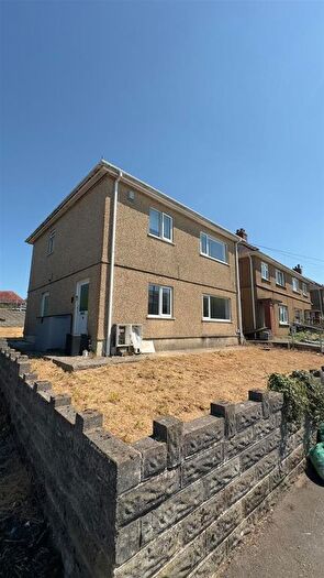 2 Bedroom Flat To Rent In Gower View Road, Gorseinon, Swansea, SA4