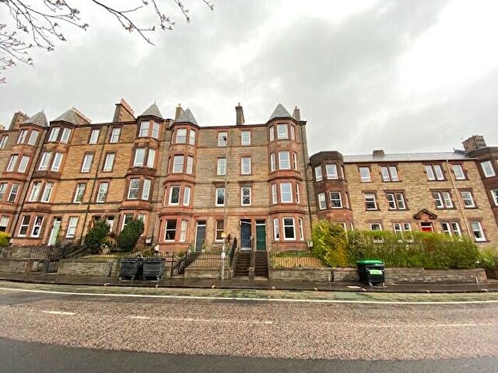 3 Bedroom Flat To Rent In Dalkeith Road, Newington, Edinburgh, EH16
