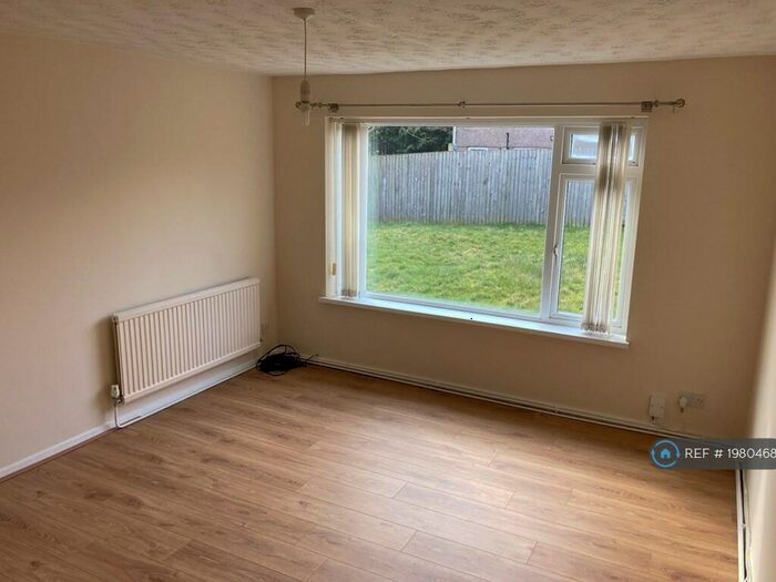 2 Bedroom Maisonette To Rent In Bryn Owain, Caerphilly, CF83