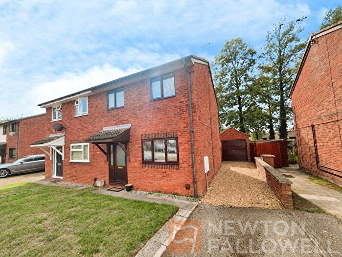 3 Bedroom Semi-Detached House To Rent In Partridge Grove, Peterborough, PE4