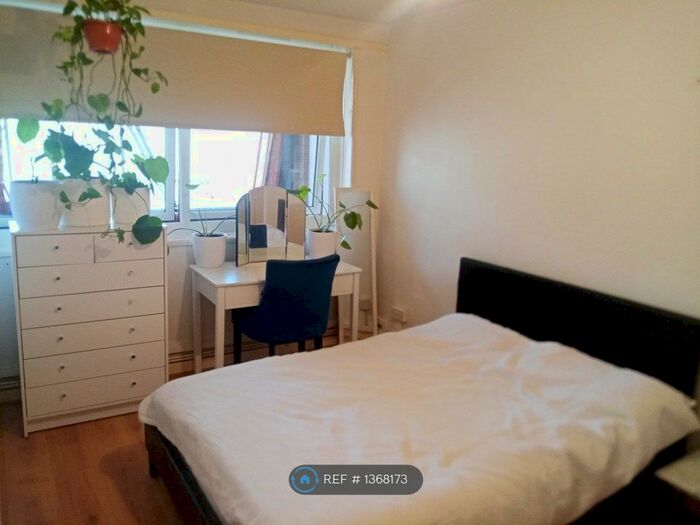 1 Bedroom Property To Rent In Redman House, London, SE1