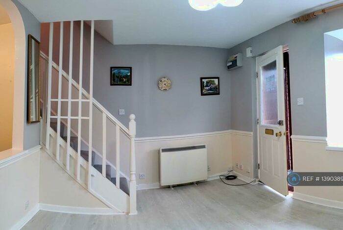 1 Bedroom Semi-Detached House To Rent In Crawford Compton Close, Hornchurch, RM12