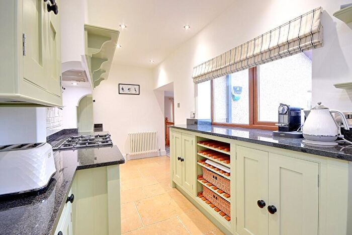 4 Bedroom Detached House For Sale In New Street, Clifton, Brighouse, West Yorkshire, HD6