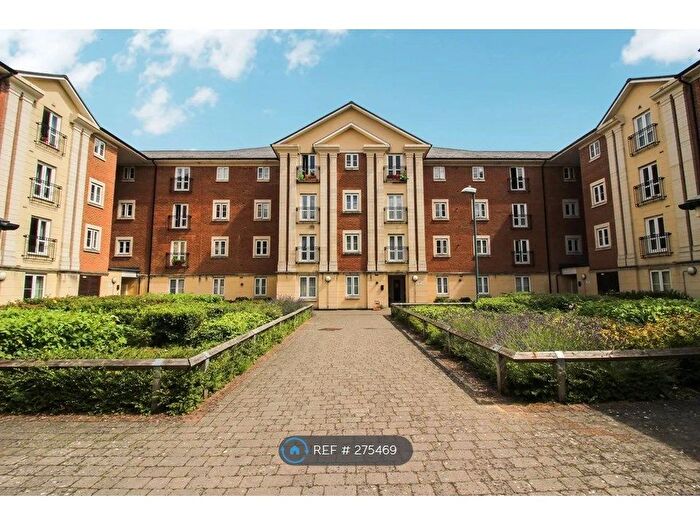 2 Bedroom Flat To Rent In Brunel Crescent, Swindon, SN2