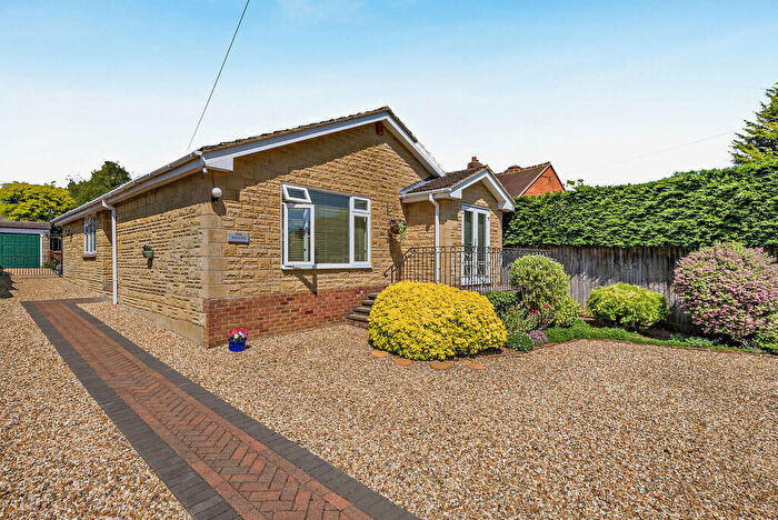 3 Bedroom Detached Bungalow For Sale In Thame Road, Great Milton, OX44