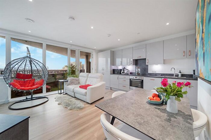 2 Bedroom Apartment To Rent In South Way, Wembley, HA9