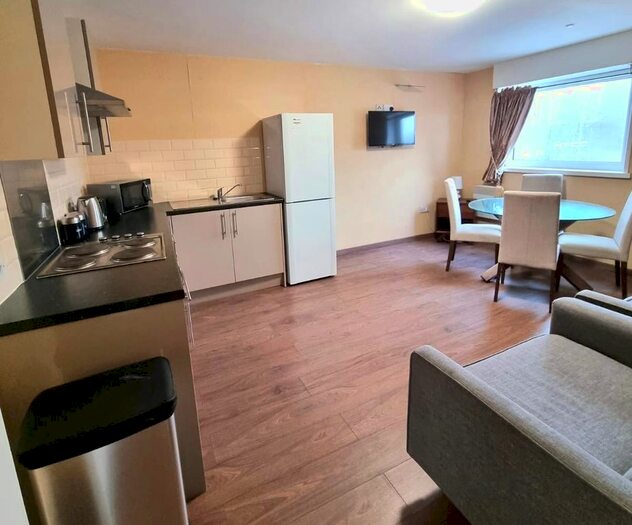 3 Bedroom Flat To Rent In Daniel House, Trinity Road, Bootle, Sefton, L20