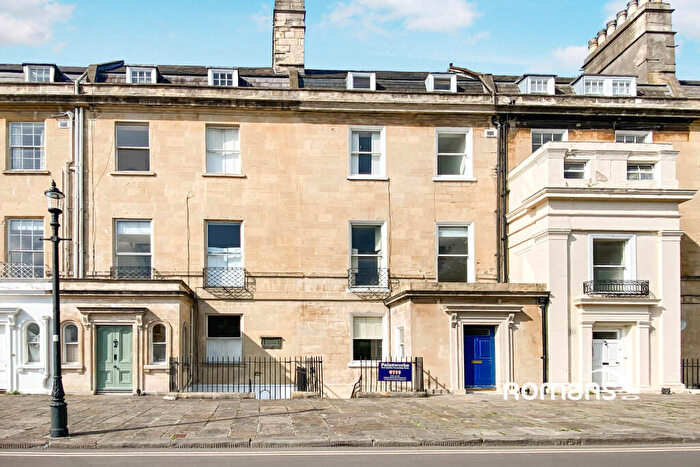 2 Bedroom Flat To Rent In Queens Parade, Bath, Somerset, BA1