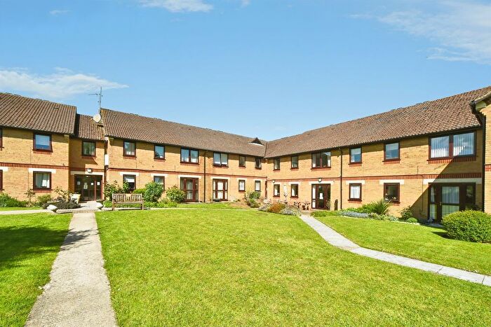 1 Bedroom Flat For Sale In Charter Road, Chippenham, SN15