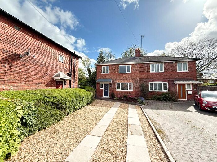 3 Bedroom Semi Detached House For Sale In Stretton Avenue, Didsbury, M20