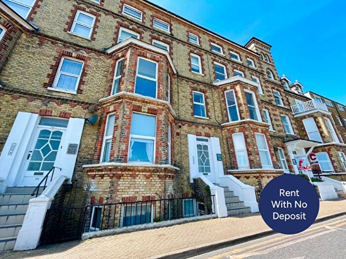 2 Bedroom Flat To Rent In Victoria Parade, Broadstairs, Kent, CT10
