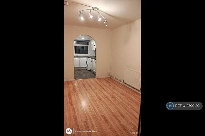 3 Bedroom End Of Terrace House To Rent In Great Holme Court, Northampton, NN3