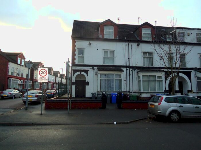 1 Bedroom Flat To Rent In Ash Tree Road, Crumpsall, Manchester, M8