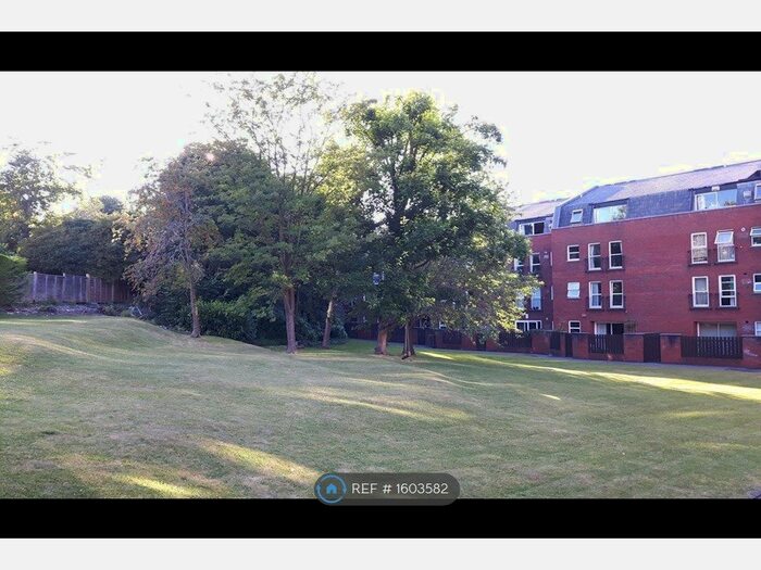 2 Bedroom Flat To Rent In Alma Vale Road, Bristol, BS8