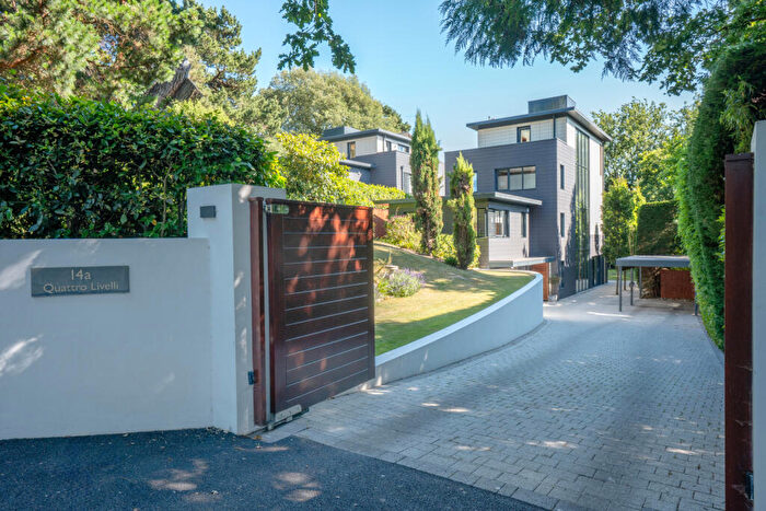 4 Bedroom House For Sale In Mount Grace Drive, Evening Hill, Poole, Dorset, BH14