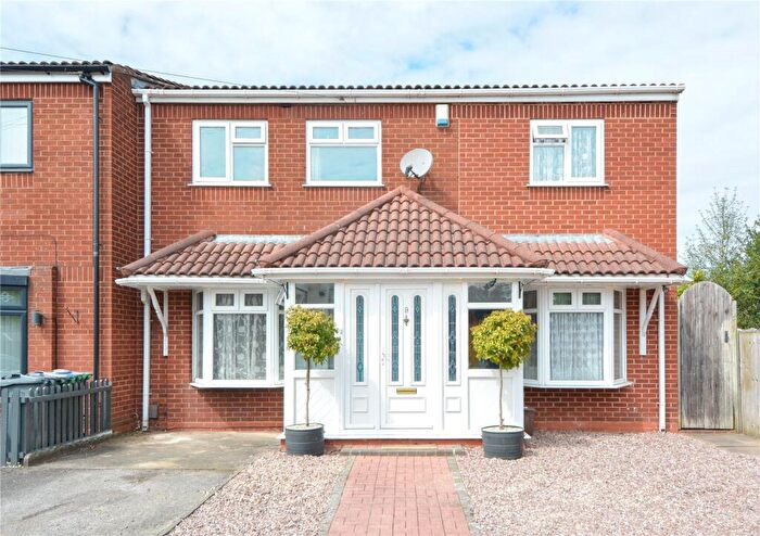 5 Bedroom End Of Terrace House For Sale In Lotus Croft, Smethwick, West Midlands, B67