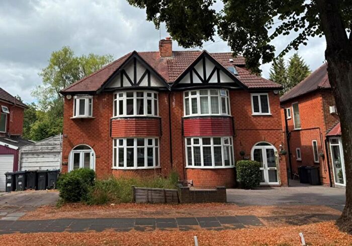 3 Bedroom Semi Detached House For Sale In Sarehole Road, Birmingham, West Midlands, B28
