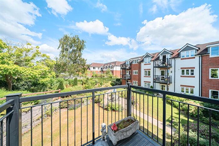 2 Bedroom Retirement Property For Sale In Colebrooke Lodge, Reigate, RH2