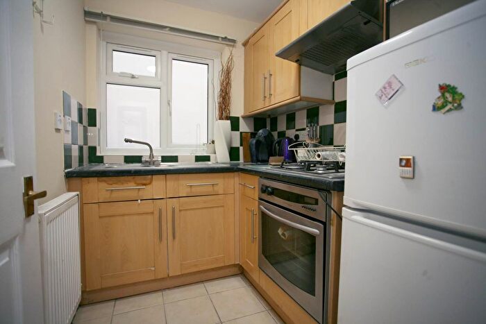 1 Bedroom Flat To Rent In Kingsland Road, Dalston, London, E8
