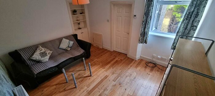 1 Bedroom Flat To Rent In Albyn Grove, Aberdeen, AB10