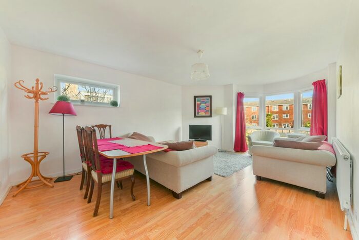 5 Bedroom Flat To Rent In Adelaide Road, Surbiton KT6