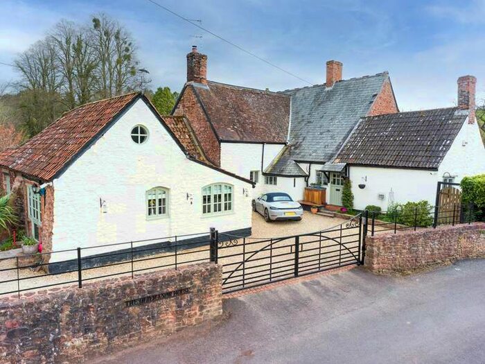 5 Bedroom Semi Detached House For Sale In The Old Manor House, Combe