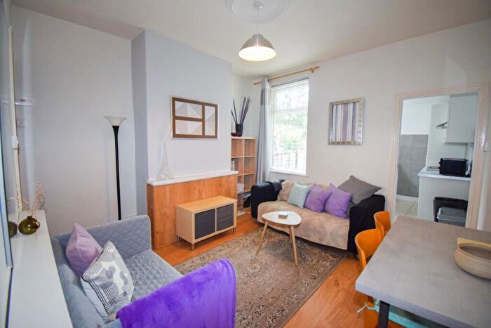 2 Bedroom Property To Rent In Markeaton Street, DE1