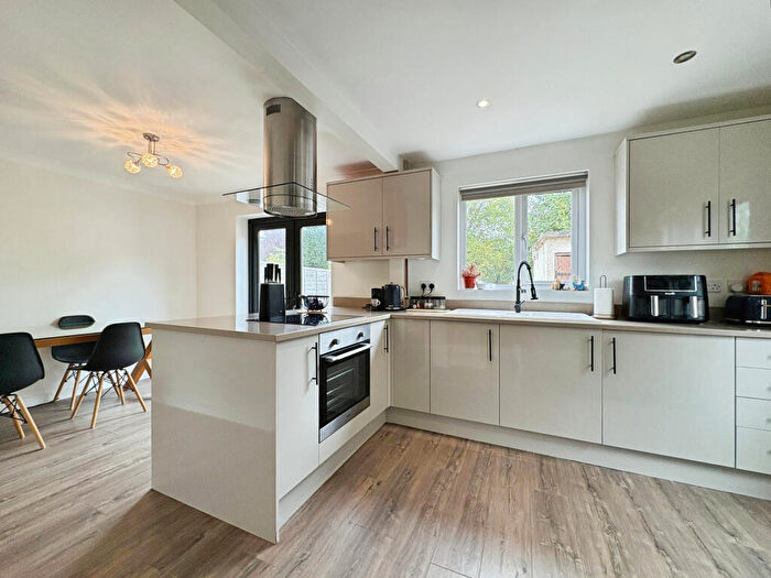 3 Bedroom End Of Terrace House For Sale In Station Road, Warmley, Bristol, South Gloucestershire, BS30