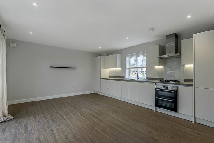 1 Bedroom Flat To Rent In Opendale Road, Burnham, Slough, SL1