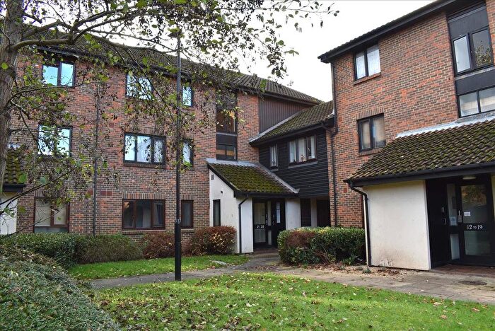 Studio To Rent In Deerhurst Close, Feltham, Middlesex, TW13