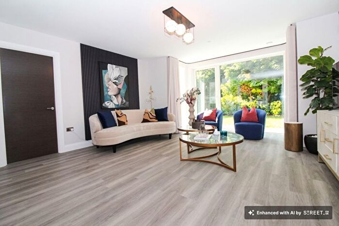 2 Bedroom Flat To Rent In Linden Park Road, The Potteries Linden Park Road, TN2