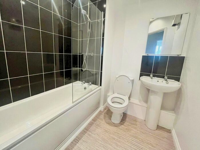 2 Bedroom Apartment To Rent In Kenneth Close, Prescot, Merseyside, L34