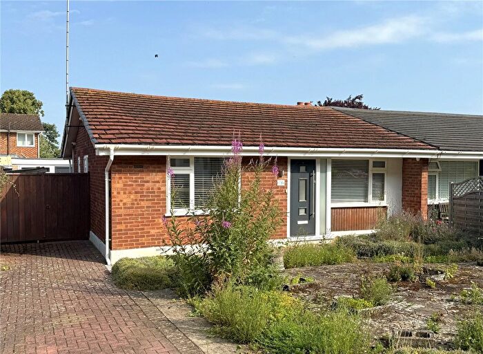 3 Bedroom Bungalow For Sale In Milford Avenue, Stony Stratford, Milton Keynes, Buckinghamshire, MK11