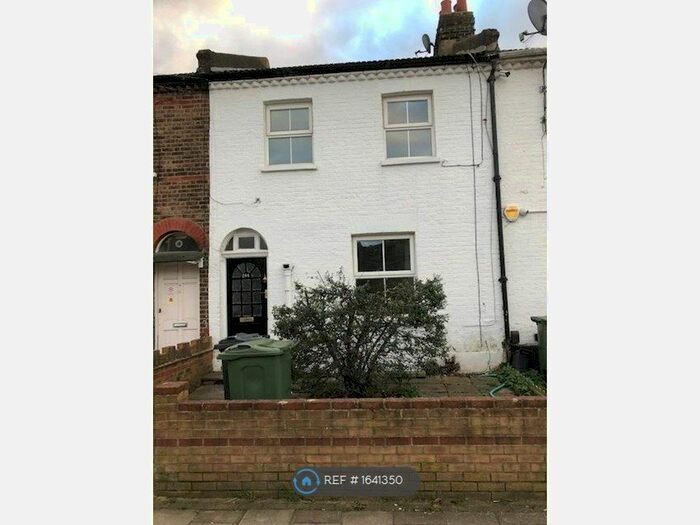 3 Bedroom Terraced House To Rent In Ellison Road, London, SW16