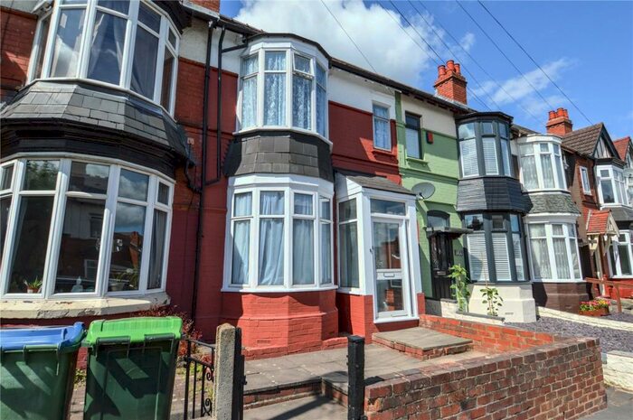 3 Bedroom Terraced House To Rent In Galton Road, Smethwick, West Midlands, B67