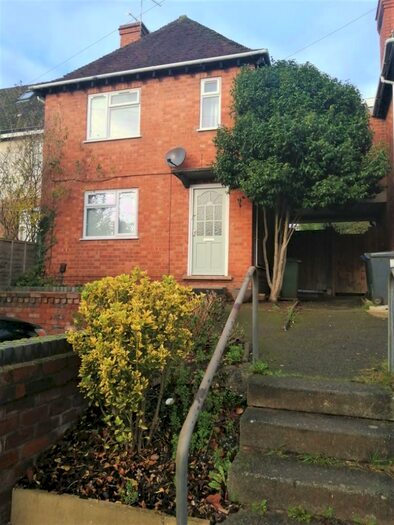 3 Bedroom Semi-Detached House To Rent In Albion Street, Kenilworth, Warwickshire, CV8