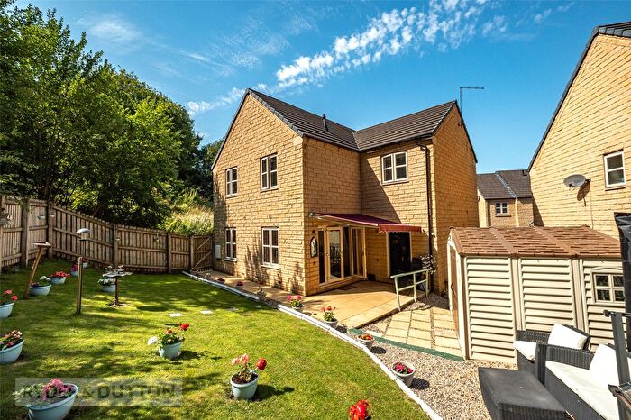 5 Bedroom Detached House For Sale In Black Rock Drive, Linthwaite, Huddersfield, West Yorkshire, HD7