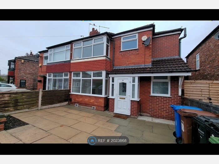 3 Bedroom Semi-Detached House To Rent In St. Davids Road, Cheadle, SK8