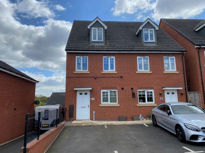 3 Bedroom Semi-Detached House To Rent In High Street, Wollaston, DY8