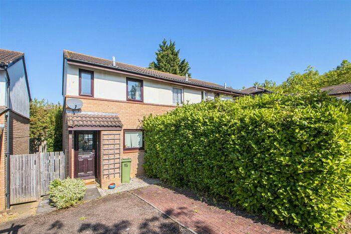 2 Bedroom Property To Rent In Hadley Place, Bradwell Common, Milton Keynes, MK13