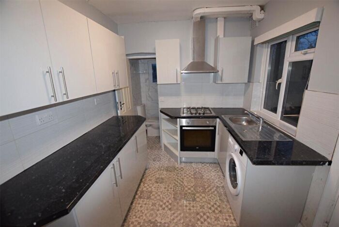 3 Bedroom Terraced House To Rent In London Road, Grays, Essex, RM20