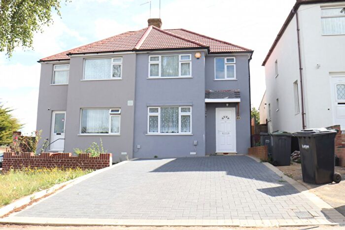 3 Bedroom Semi-Detached House To Rent In Leicester Road, Luton, LU4