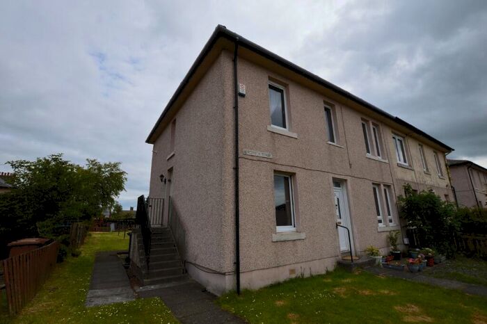 2 Bedroom Flat To Rent In Henderson Street, Lochgelly, KY5