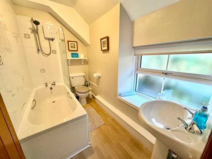 2 Bedroom Semi-Detached House For Sale In Dolwyddelan, LL25