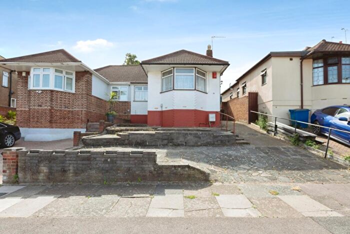 3 Bedroom Bungalow For Sale In Dovedale Avenue, Ilford, IG5