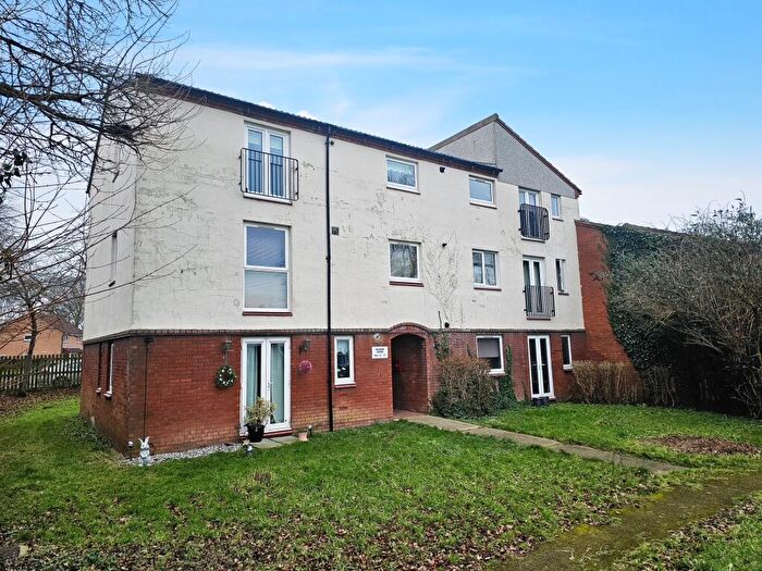1 Bedroom Apartment For Sale In Arundel Green, Aylesbury, HP20