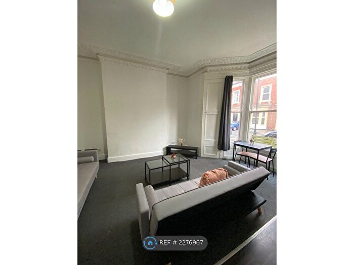 1 Bedroom Flat To Rent In Argyle Square, Sunderland, SR2