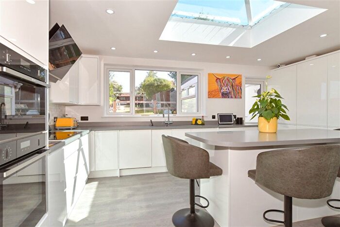 3 Bedroom Terraced House For Sale In Wards Hill Road, Minster On Sea, Sheerness, Kent, ME12