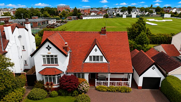 4 Bedroom Detached House For Sale In Harrod Drive, Southport, PR8